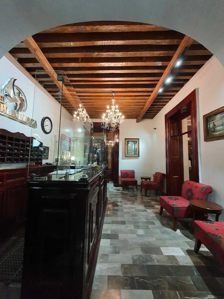 Hotel Puebla Plaza Exterior photo