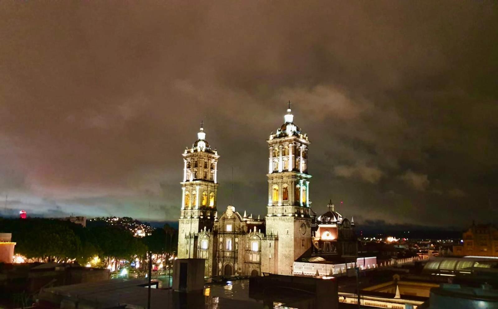 Hotel Puebla Plaza Exterior photo